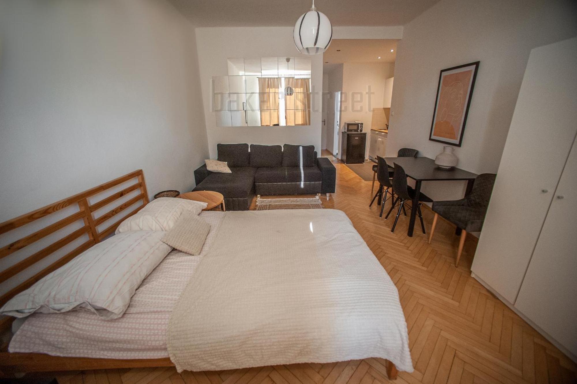 One Bedroom Apartment Close To Prague Castle Exterior photo